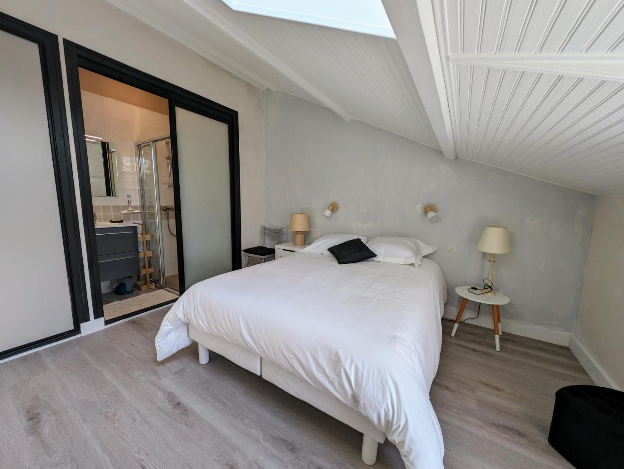 Maison Spacieuse Avec Jardin Proche Plage & Centre 波尔尼克 外观 照片