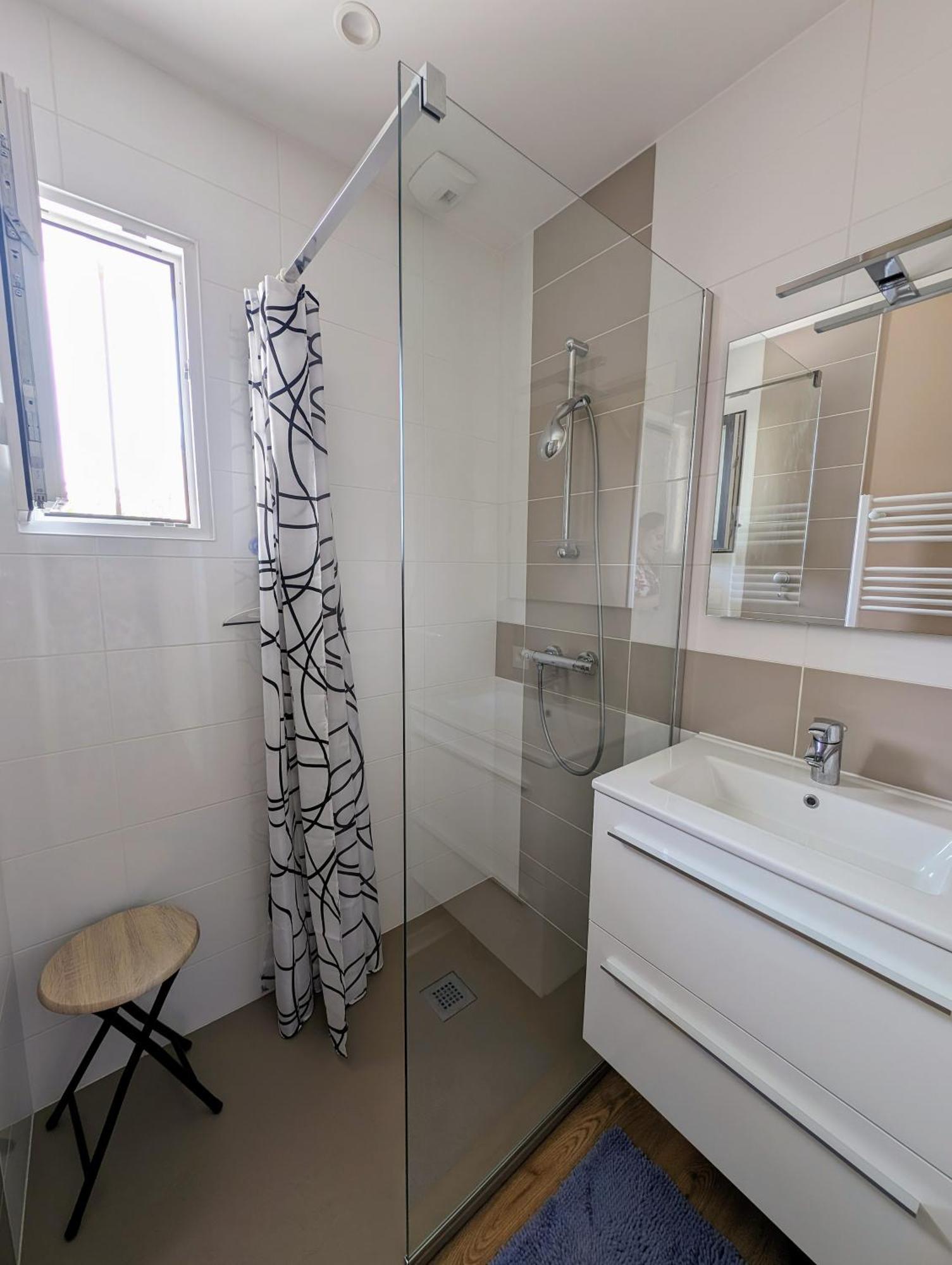 Maison Spacieuse Avec Jardin Proche Plage & Centre 波尔尼克 外观 照片